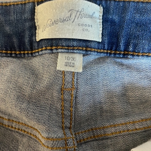 Universal Thread Jean Shorts - Picture 3 of 3
